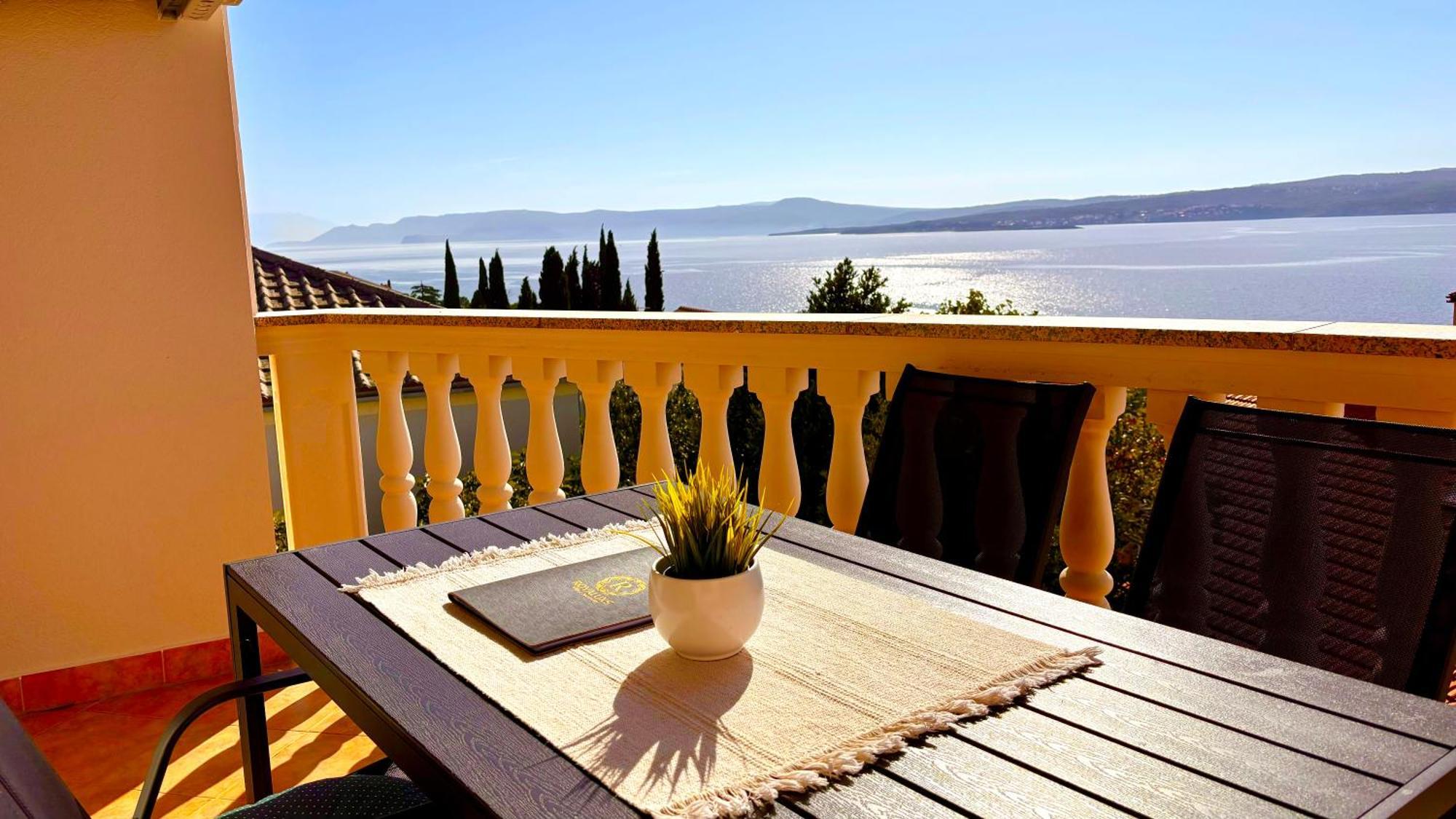 Apartments Villa Maria Crikvenica Eksteriør bilde